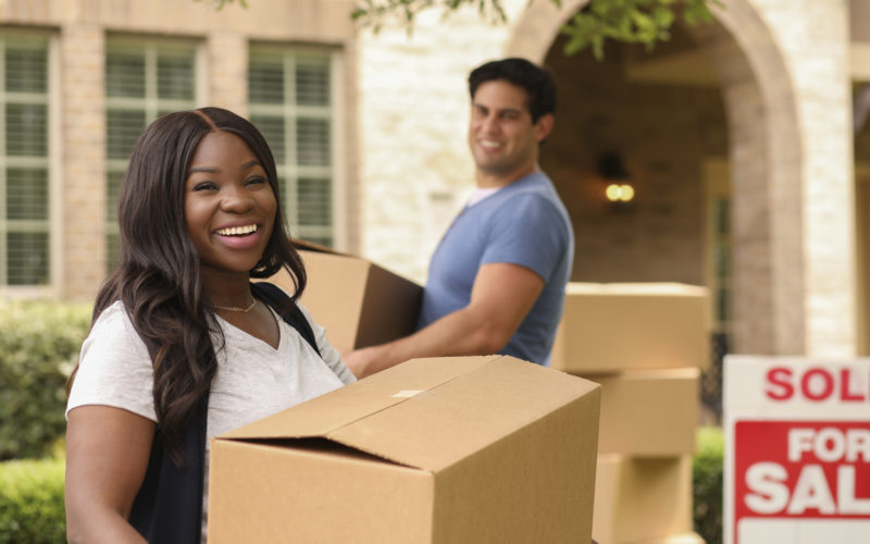 The lack of school and slippery conditions in summer make it the perfect season to move house in. Here are some top tips for moving house this summer