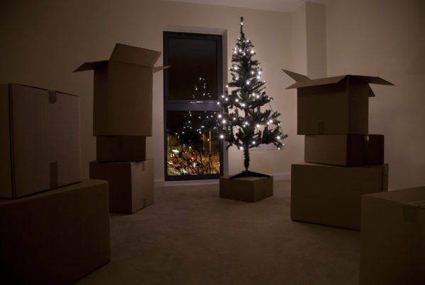 How to stay merry during your Christmas move